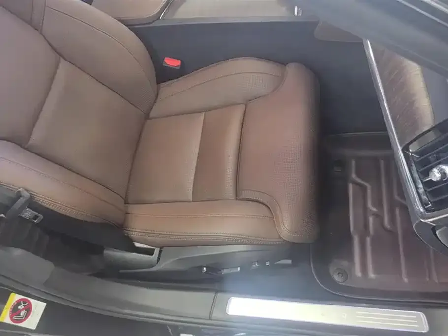 Volvo S90 — фото 10