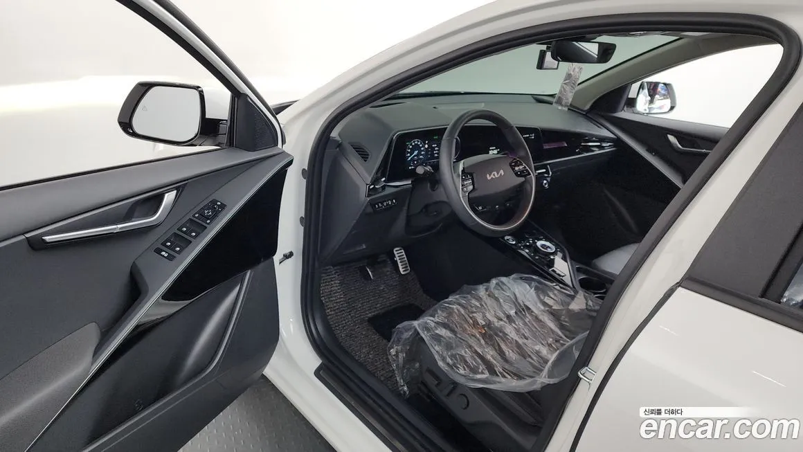 Kia Niro — фото 10