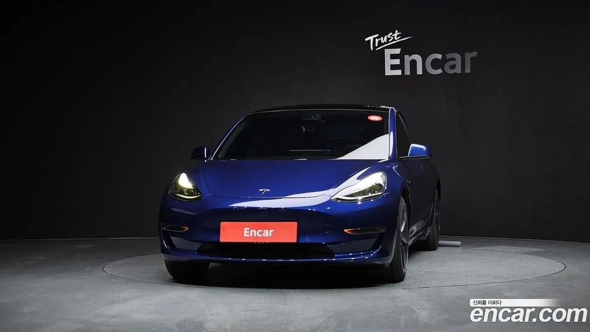 Tesla Model 3 — фото 3