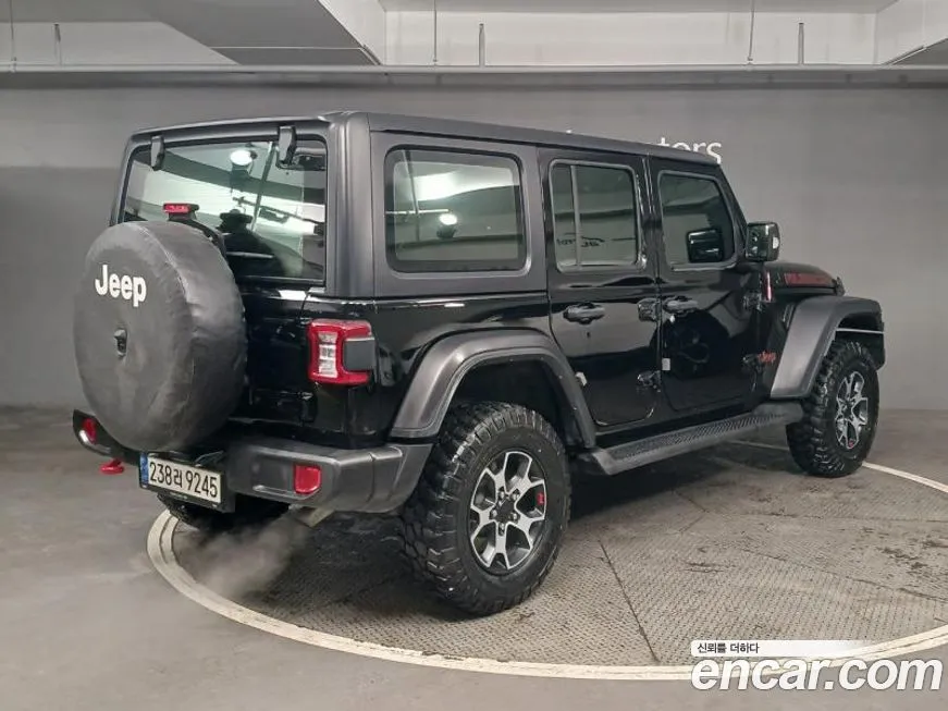 Jeep Wrangler — фото 7