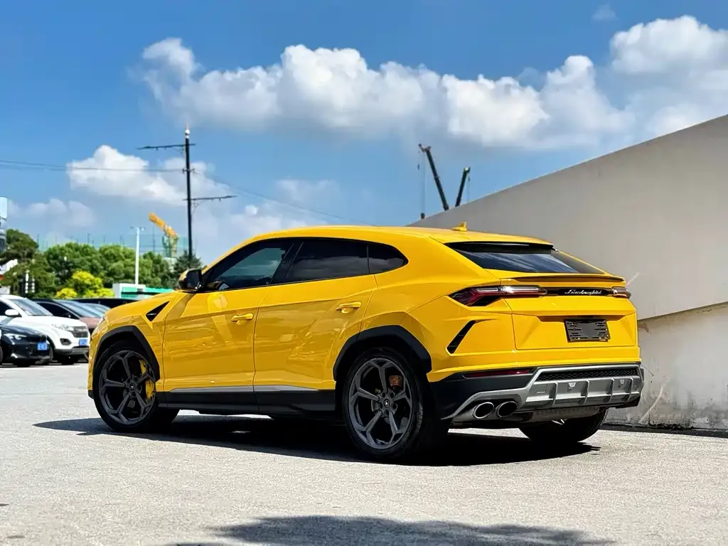 Lamborghini Urus — фото 2