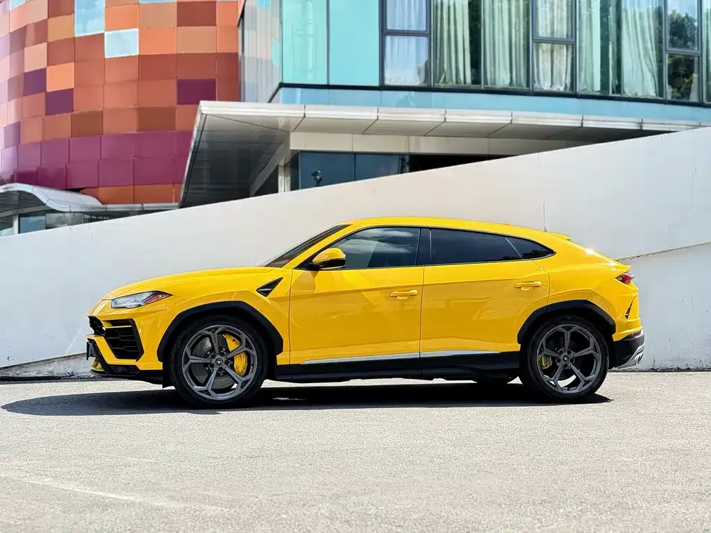 Lamborghini Urus — фото 7
