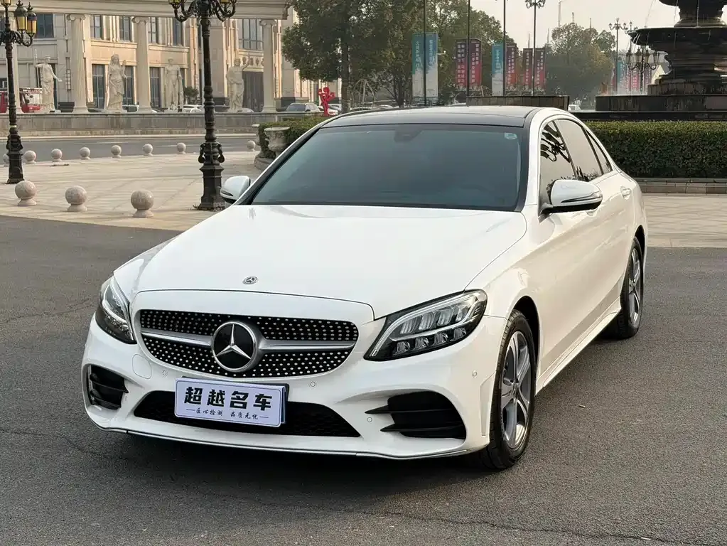 Mercedes-Benz C-Class — фото 1