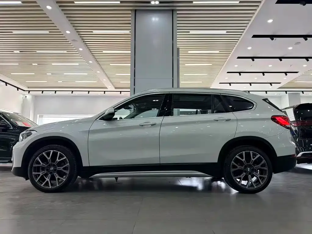 BMW X1 — фото 2
