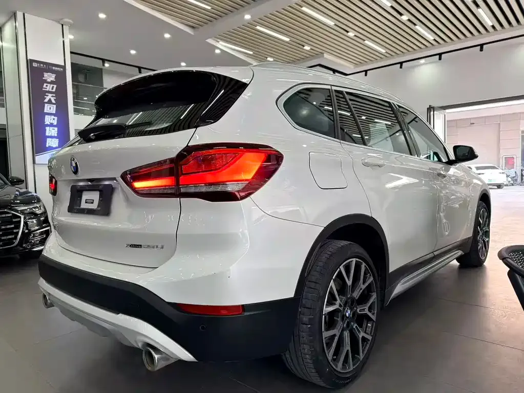BMW X1 — фото 4