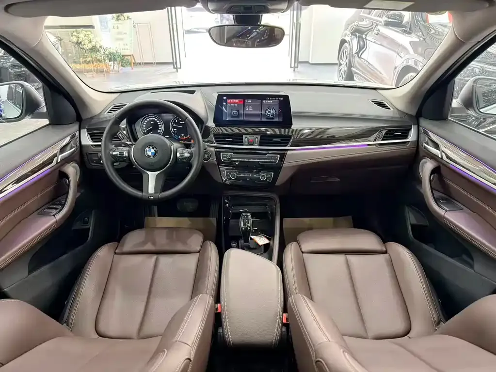 BMW X1 — фото 7