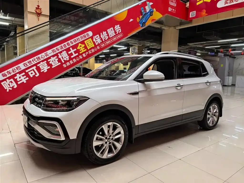Volkswagen T-Cross — фото 1