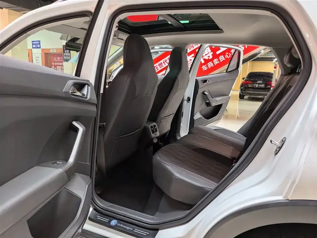 Volkswagen T-Cross — фото 2