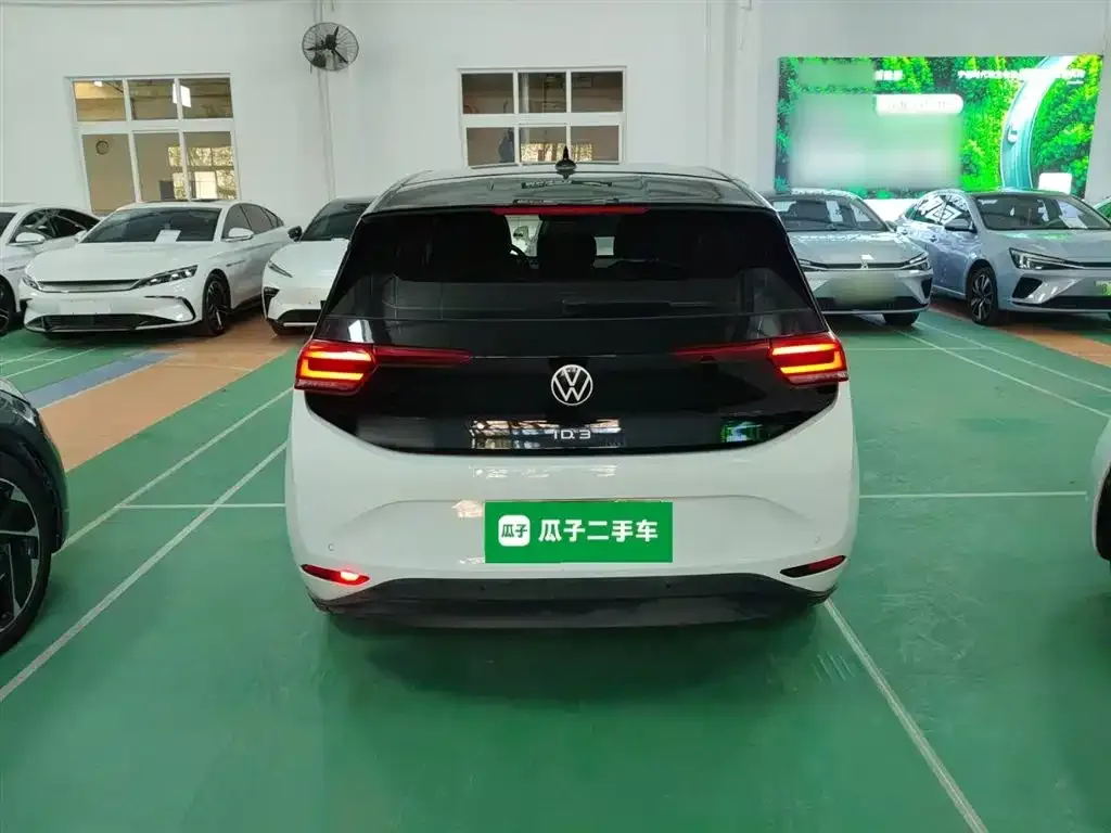 Volkswagen ID.3 — фото 3