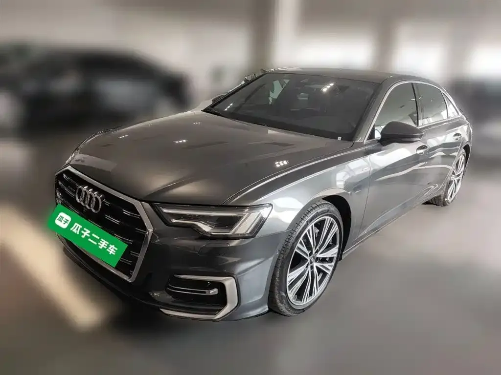 Audi A6L — фото 1
