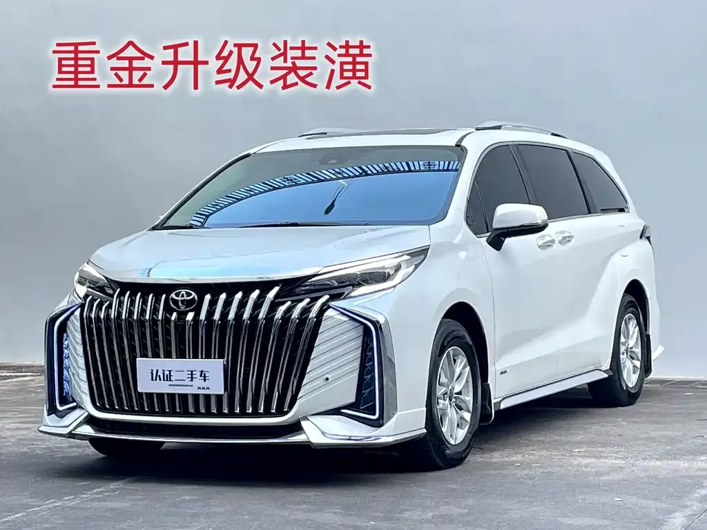 Toyota Granvia — фото 1
