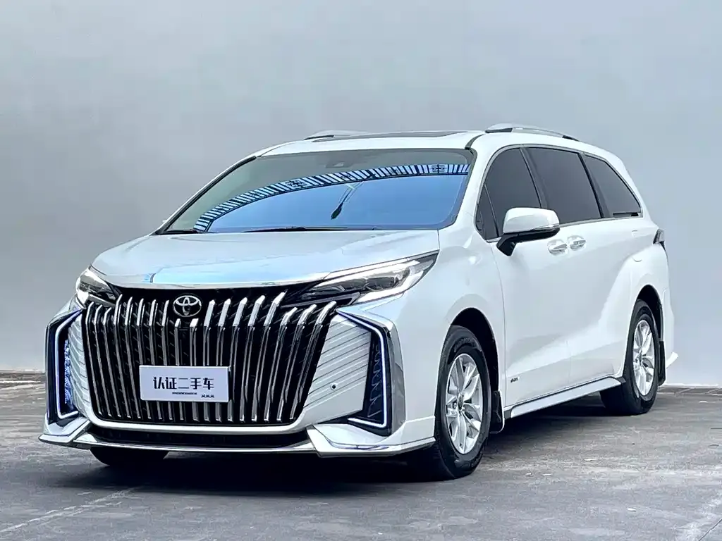 Toyota Granvia — фото 8