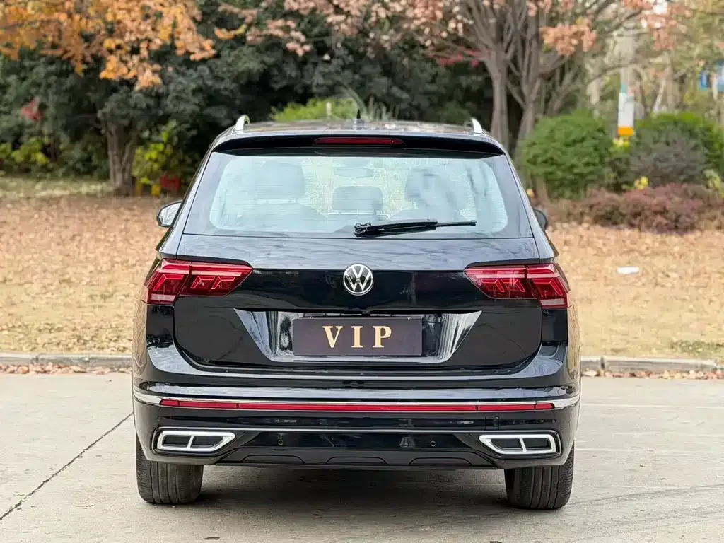 Volkswagen Tiguan L — фото 3