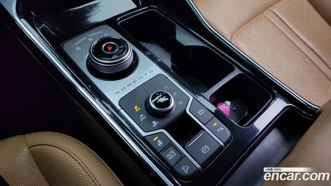Kia Sorento — фото 9