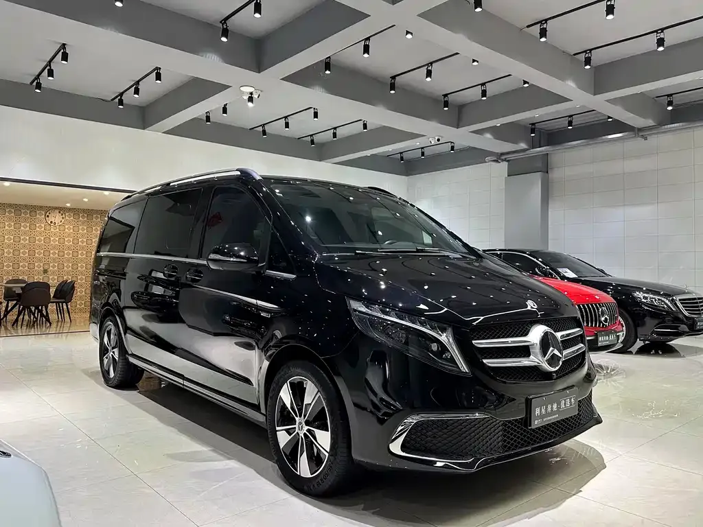Mercedes-Benz V-Class — фото 2