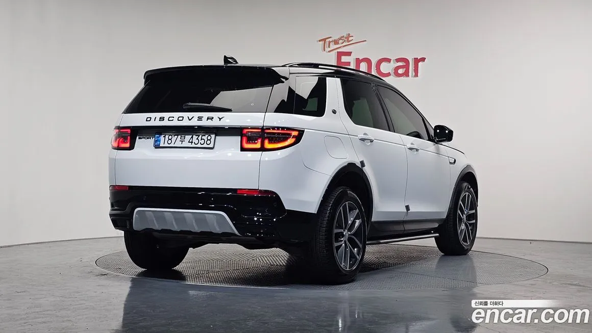 Land Rover Discovery Sport — фото 9
