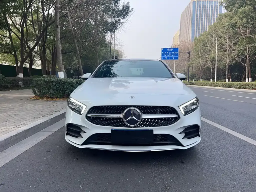 Mercedes-Benz A-Class — фото 10