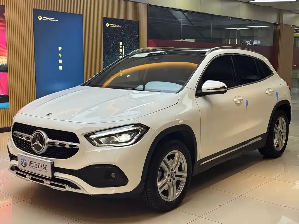 Mercedes-Benz GLA — фото 1