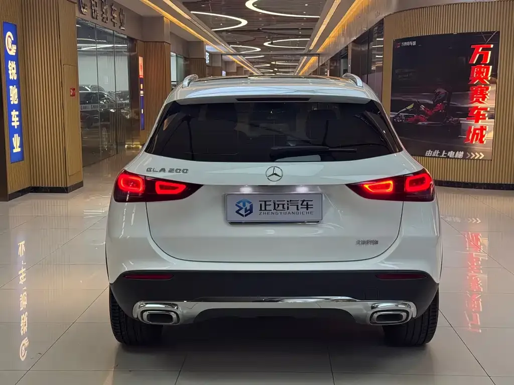 Mercedes-Benz GLA — фото 9
