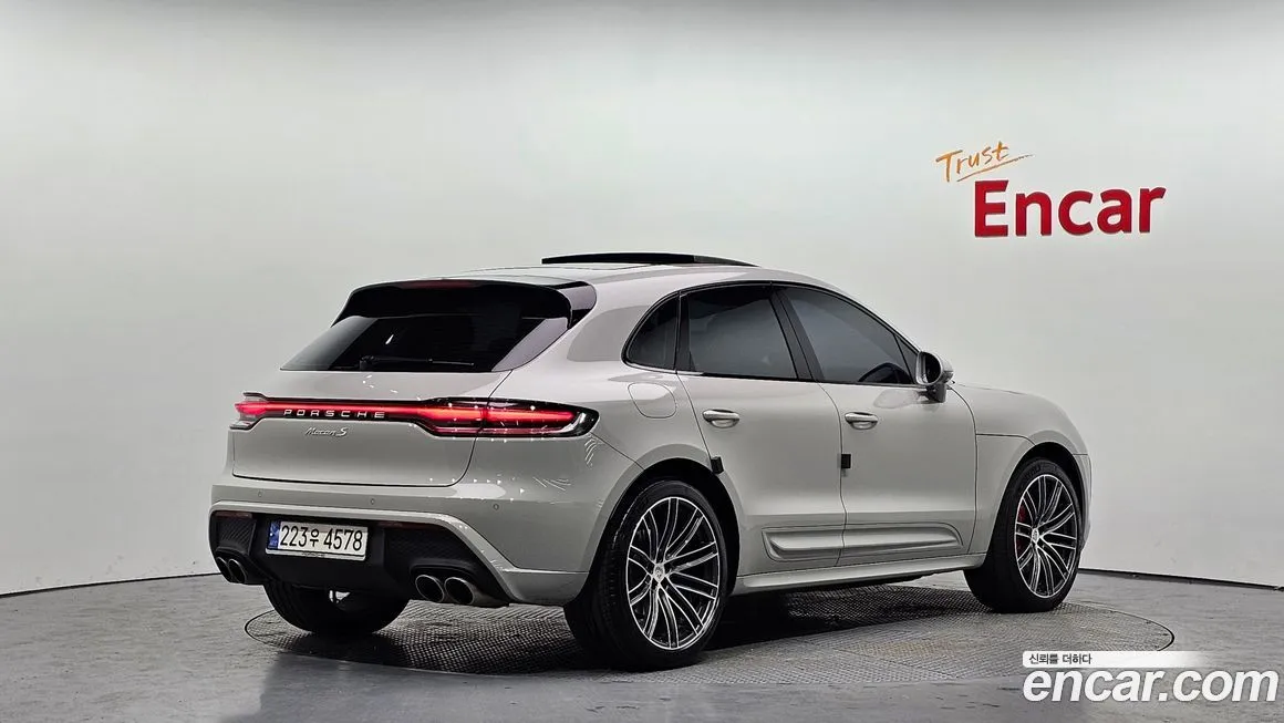 Porsche Macan — фото 4
