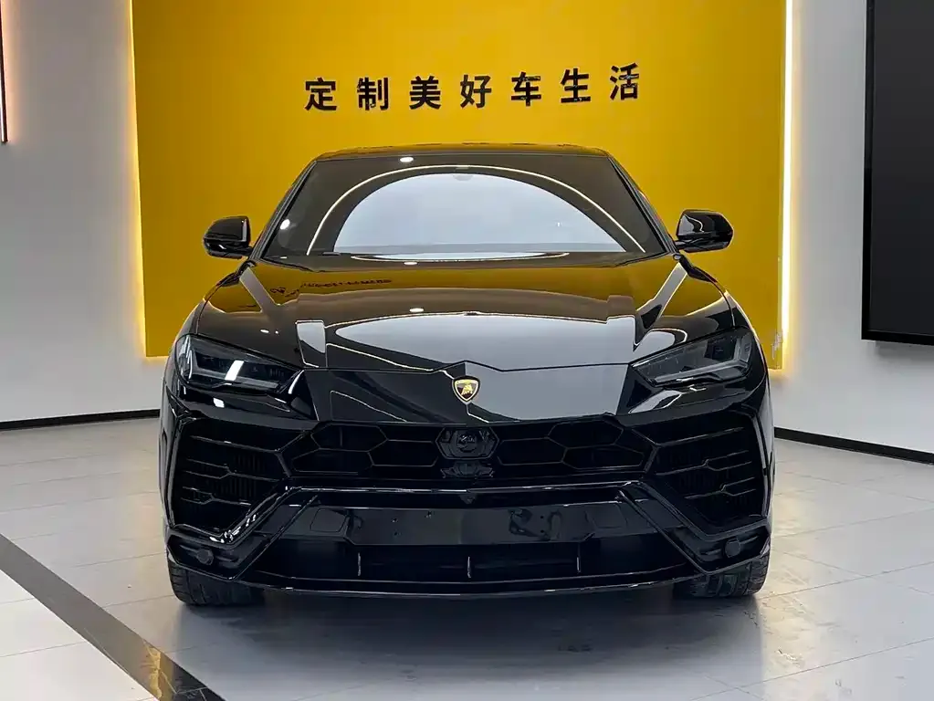 Lamborghini Urus — фото 2