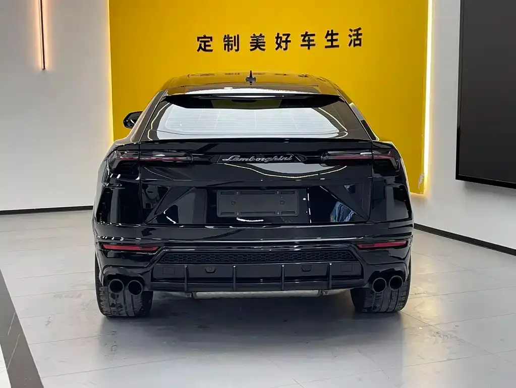 Lamborghini Urus — фото 7