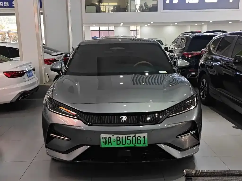 BYD L EV — фото 10