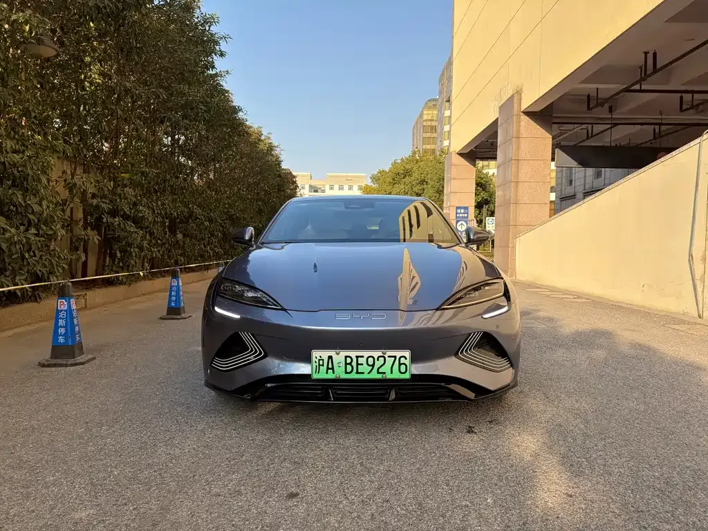 BYD Seal — фото 2