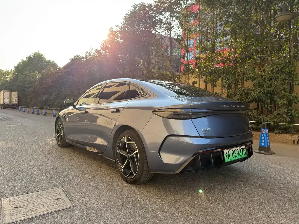 BYD Seal — фото 7