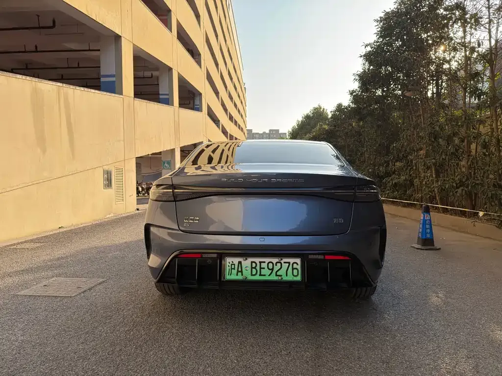 BYD Seal — фото 8