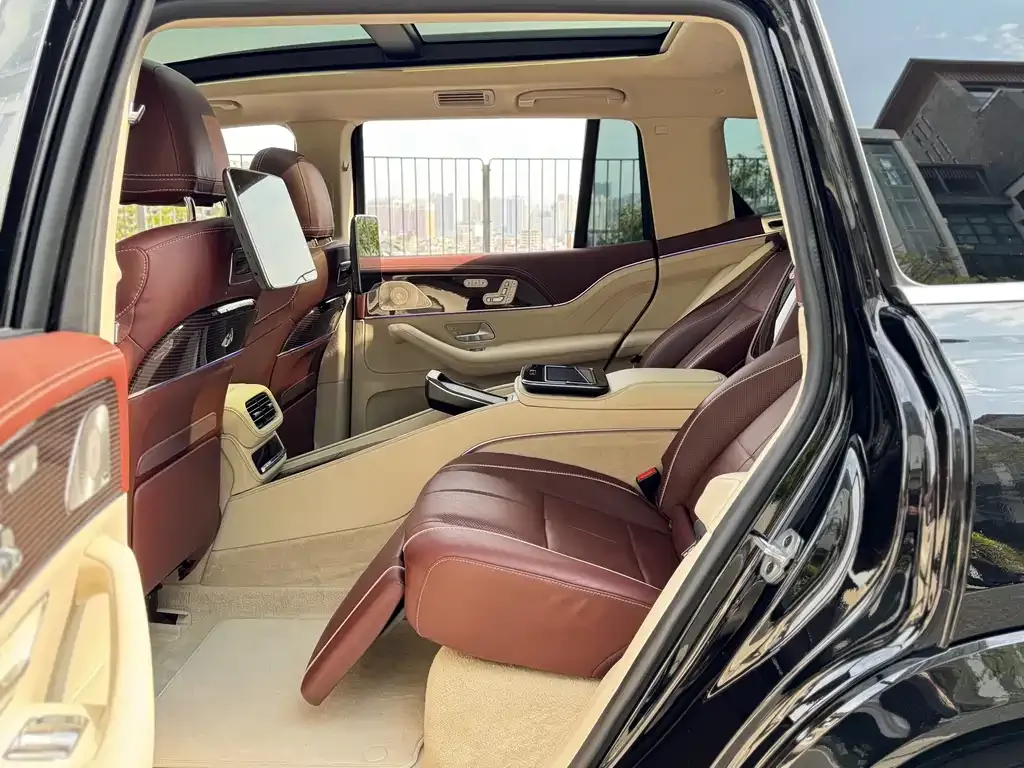 Mercedes-Benz GLS — фото 4
