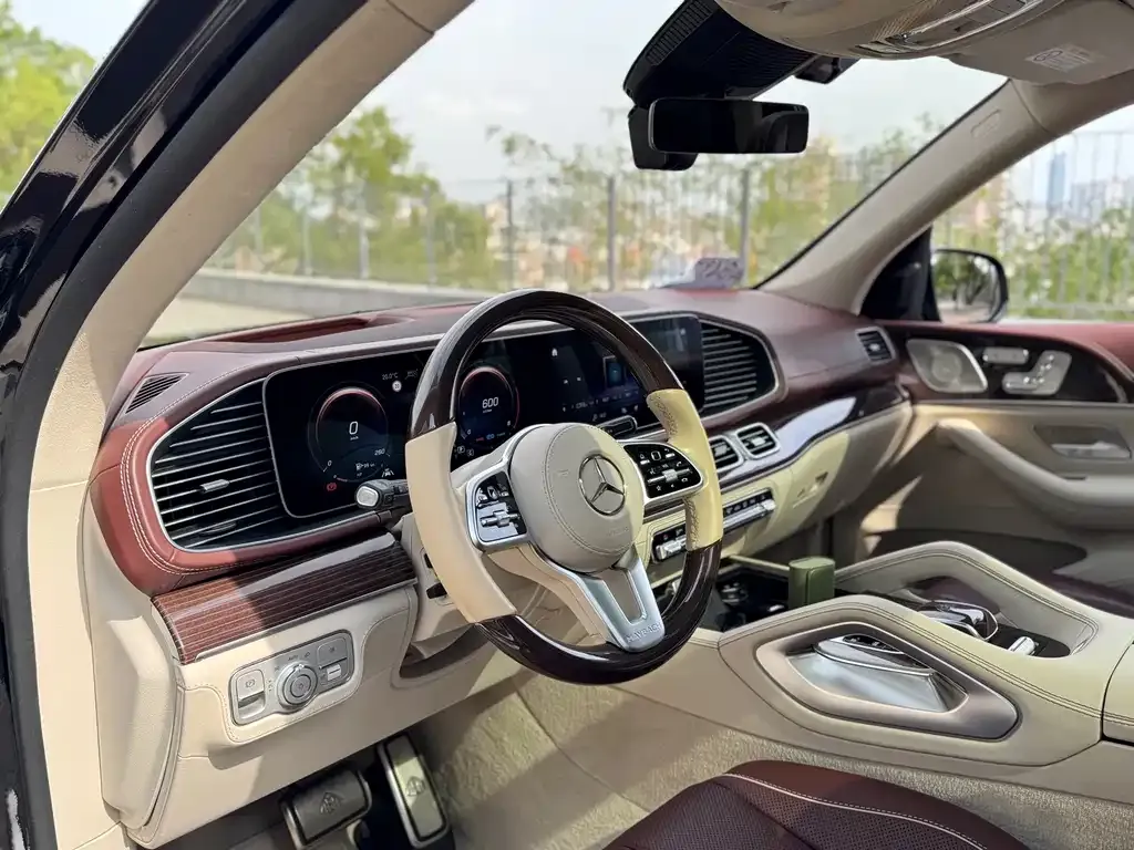 Mercedes-Benz GLS — фото 3