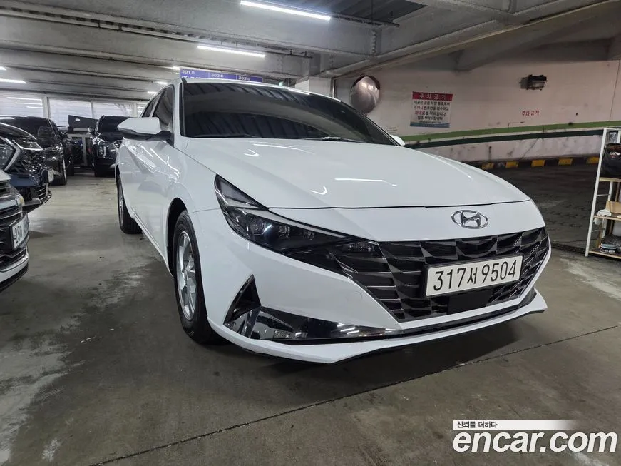 Hyundai AVANTE — фото 1