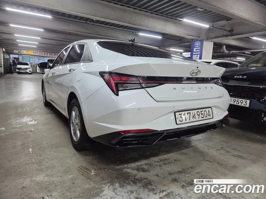 Hyundai AVANTE — фото 2