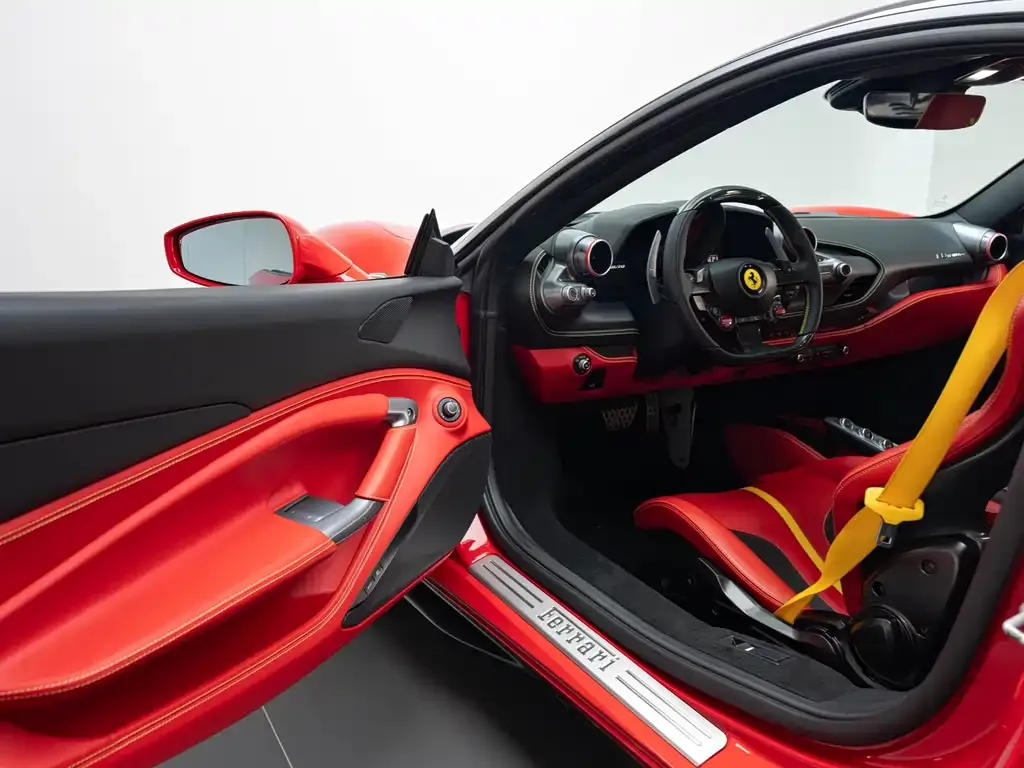 Ferrari F8 — фото 8