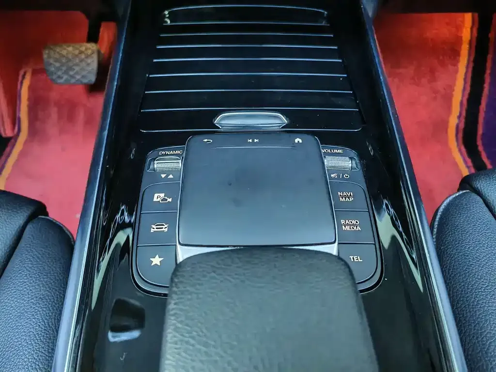 Mercedes-Benz GLA — фото 10