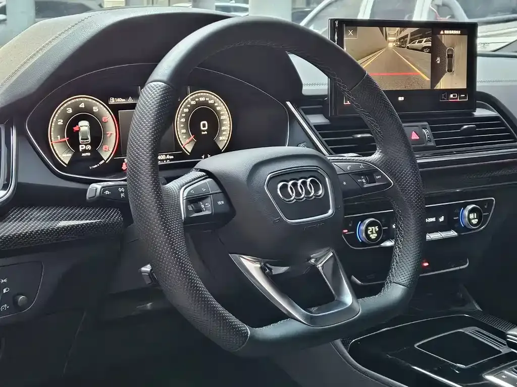 Audi Q5L Sportback — фото 3