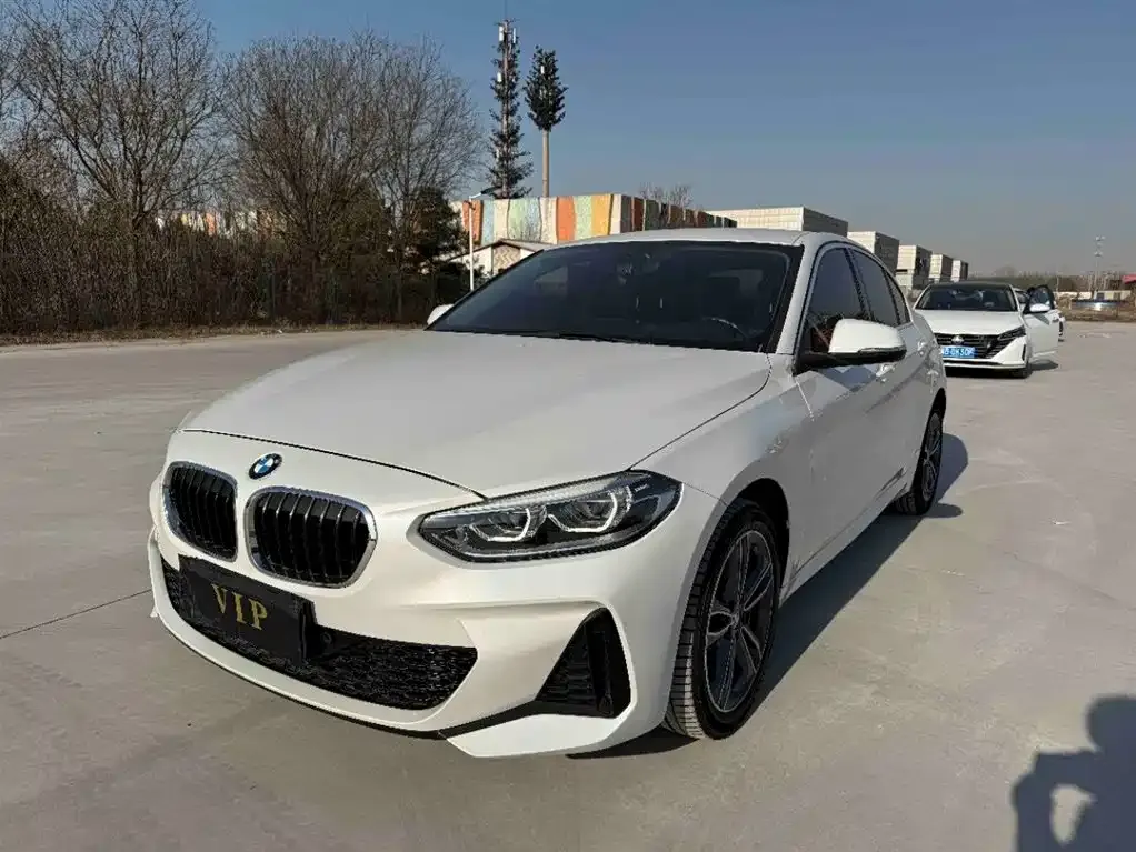 BMW 1 Series — фото 1