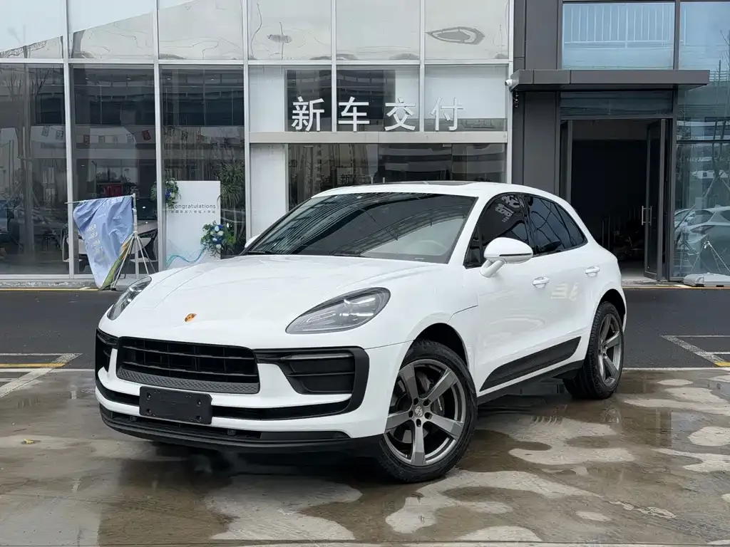 Porsche Macan — фото 1