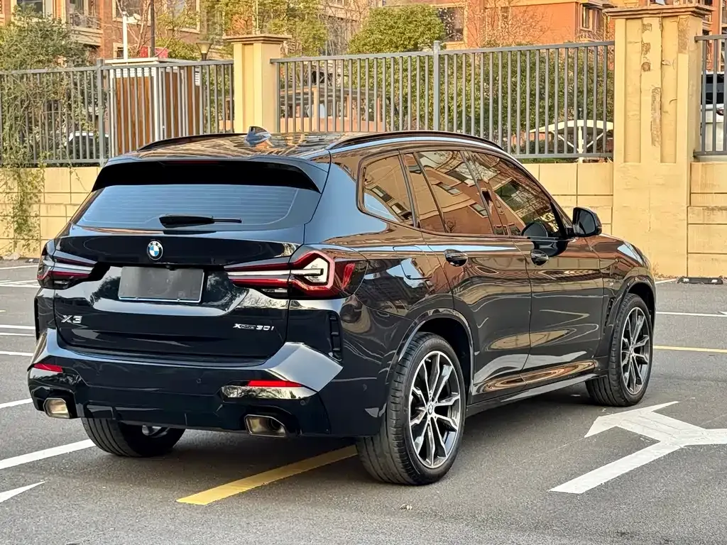 BMW X3 — фото 10