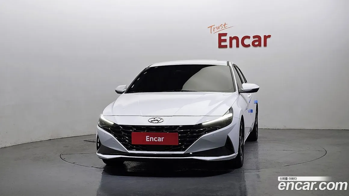 Hyundai AVANTE — фото 3