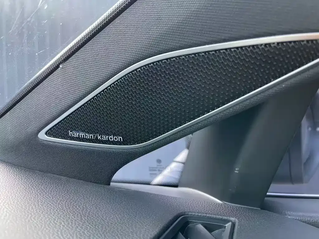 Volkswagen Golf GTI — фото 9