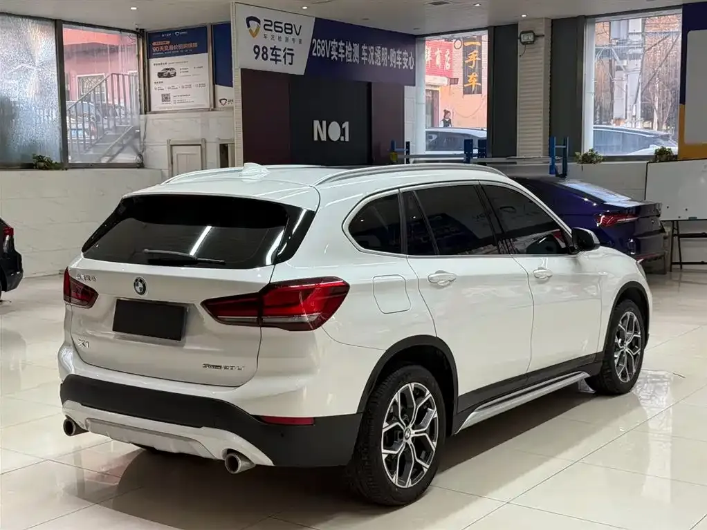 BMW X1 — фото 4