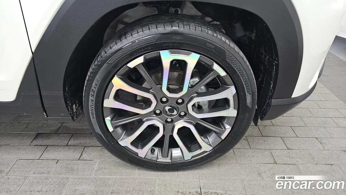 KG Mobility (Ssangyong) Torres — фото 10