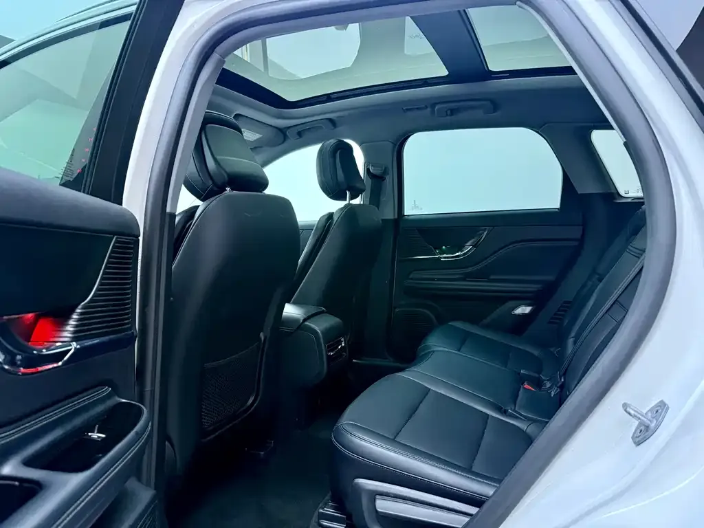 Lincoln Corsair — фото 4