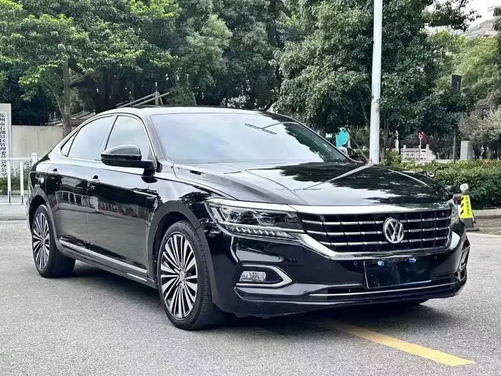 Volkswagen Passat — фото 6