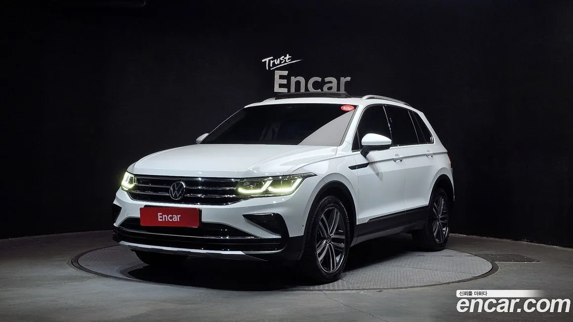 Volkswagen Tiguan — фото 1