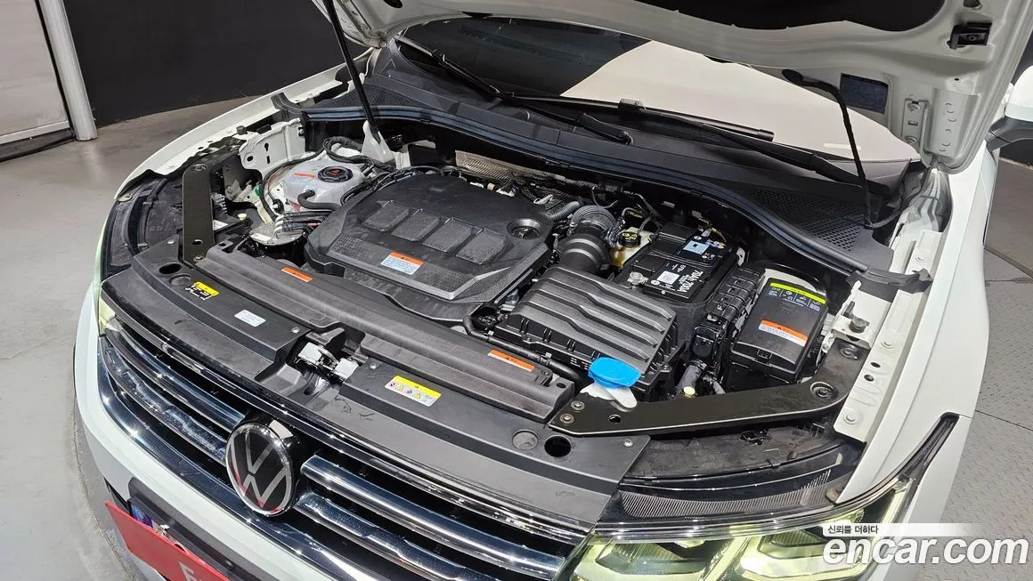 Volkswagen Tiguan — фото 6
