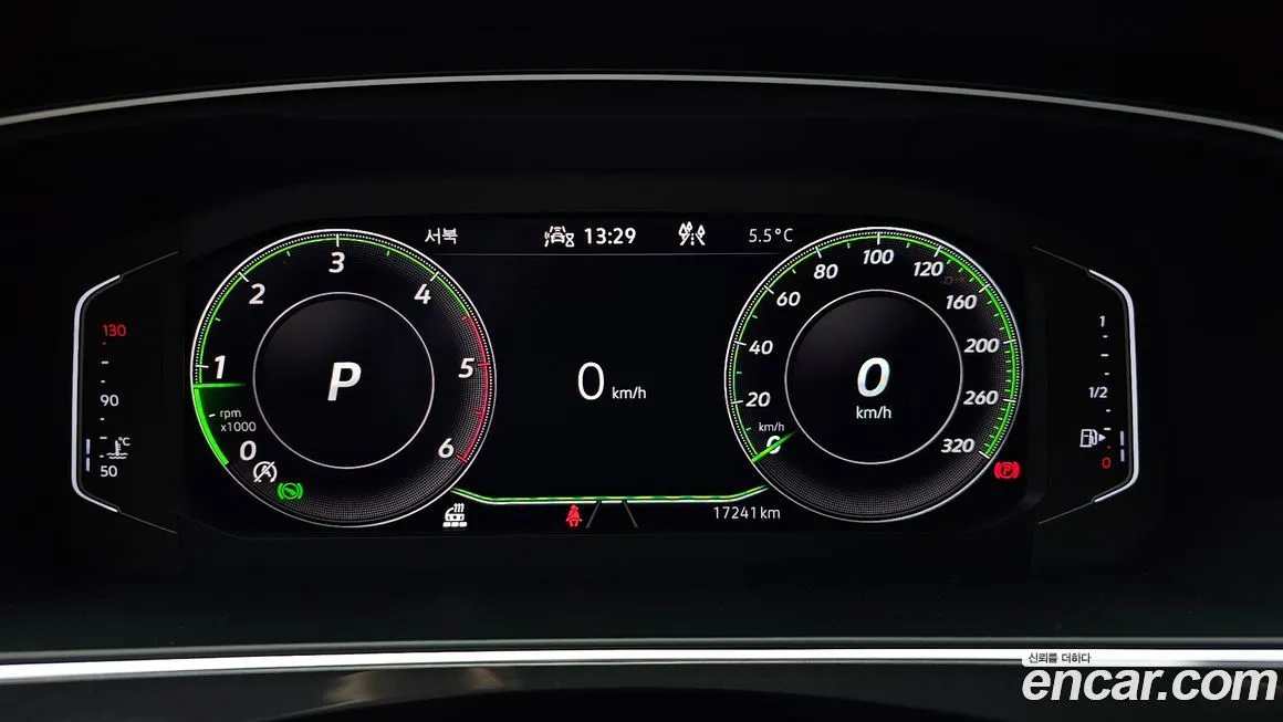 Volkswagen Tiguan — фото 8