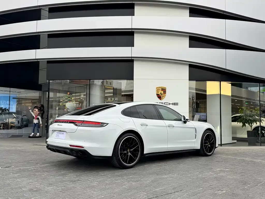 Porsche Panamera — фото 10